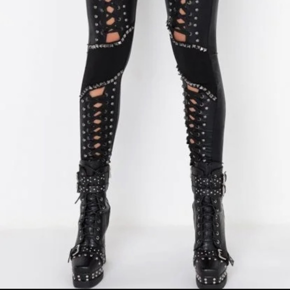 Azalea Wang Black Croc Studded Bootie - Picture 16 of 16